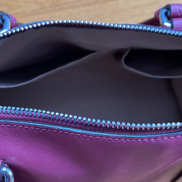 Coach Satchel crossgrain handbag with crossbody strap. - Picture 8 of 8